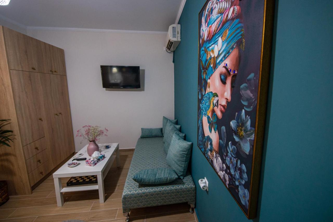 Efie'S Studio كالاماتا المظهر الخارجي الصورة